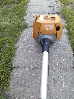 Predám krovinorez Partner B 422 profi