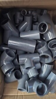 PVC-U T kusy mix