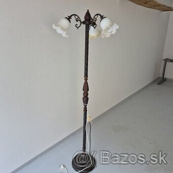 Predám stojacu lampu - 1