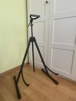Rockstand RS 21500 B stojan na kontrabas/violončelo