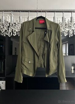 GUESS - nová bundička