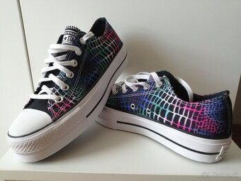 CONVERSE farebné