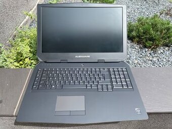17" Dell Alienware 17 R3- CPU i7 / GTX980 8GB