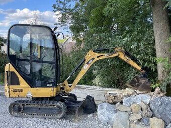 minibager Cat 301.4C 1,55t. - 1