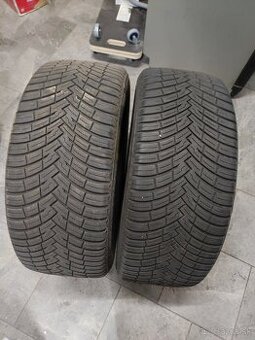 235 45 r18