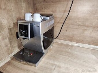 DeLonghi ECAM 24.460SB