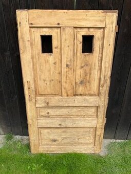 Staré drevené dvere