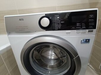 Úzka práčka AEG