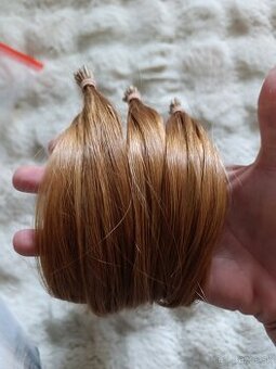 Ľudské vlasy na nadpojenie