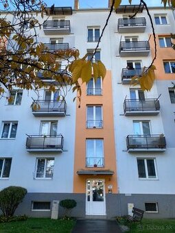 Predáme 2-izbový byt