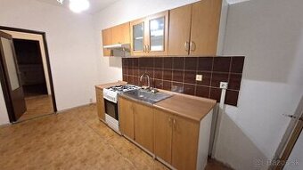 Voľný ihneď  3,5.- izbový byt s loggiou ul. Jurkovičová, 74m