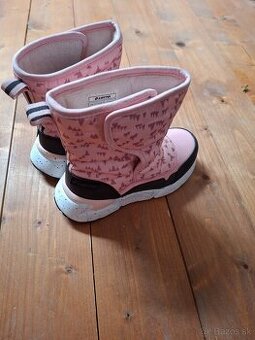 Predám dievcenské snehule