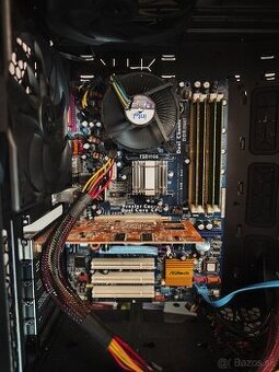 ASRock ConRoeXFire + Pentium D + 4 GB RAM