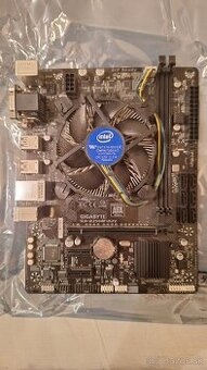 Gigabyte GA-B250M-D2V + Intel i5-7400
