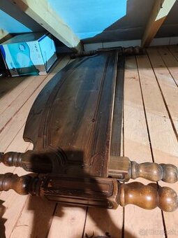 Starožitné drevené čelá z manželskej postele