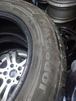 Predám 2ks letné pneu 185/60r15