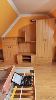 Predam obyvaciu stenu.