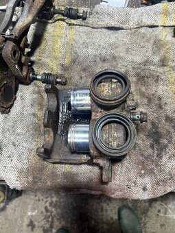 Strmene impreza predna + zadna naprava