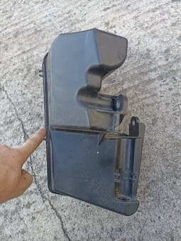 Vw T6 nádobka ostrekovač