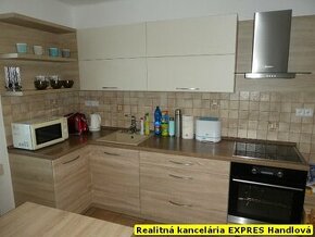 RK EXPRES - na predaj 2 izbový byt v Handlovej, 77 m2.