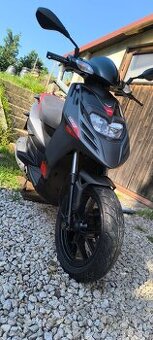 Apríla  SR Motard  125