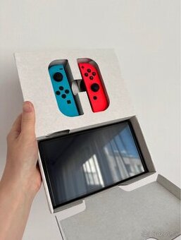 Nintendo Switch Oled + hry