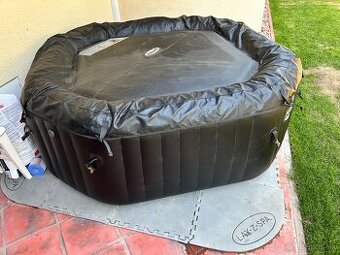 Virivka Intex purespa deluxe v zaruke, ovládanie aj mobilom