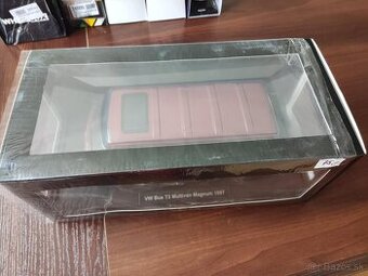 VW Bus T3 Multivan Magnum 1987 1:18
