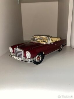 Mercedes-Benz 280SE 1:18