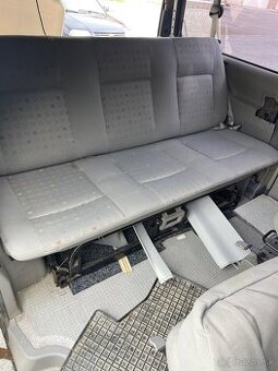 Vw t4 multivan posteľ