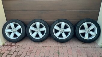 VW Corvara R17, Michelin crossclimate 2 215/55 R17 celoročné