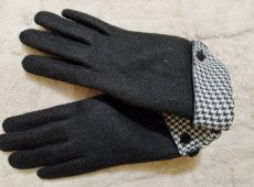Dámske čierne rukavice s čierno-bielym lemom - nové
