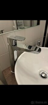 Keramické umývadlo s batériou Ravak