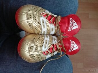 Futbalové kopačky Adidas predátor accelerator