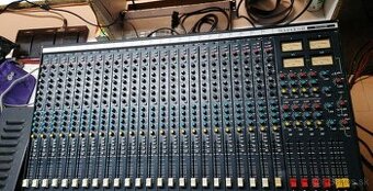 Soundcraft 200B 24ch