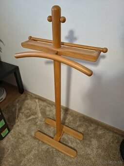 Drevený nemý sluha