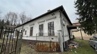 Priemyselný areál s administratívnou budovou, 1600m2,...