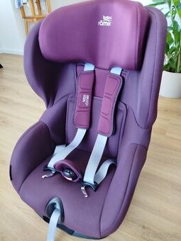 Britax Römer Trifix2 i-size