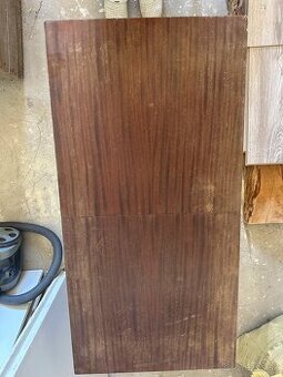 Konferenčný stolík