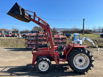 Malotraktor YANMAR FX32D s čelným nakladačom