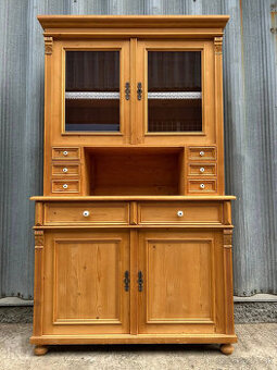 Vidiecky kredenc - K93