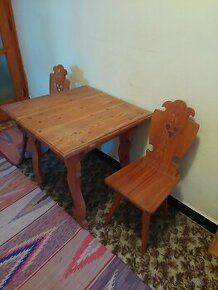 Oravský vyrezávaný nábytok
