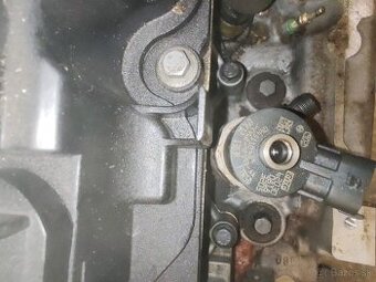 predam vstrekovace na ford