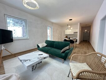 REZERVOVANÉ - 3 izbový moderný byt s terasou, 85m2