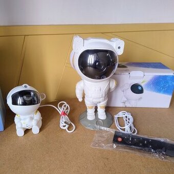 Projektor nočnej oblohy pre deti do izby 2 za 1