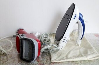 Multifunkčná parná kefa a naparovacia cestovná žehlička.