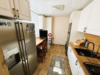 Kompletne zrekonštruovaný 4-izbový byt – Hollého, sídlisko V - 1