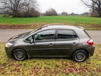 Toyota Auris 1.6 - 112.610km