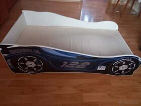 Detska postel