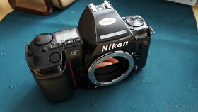 Nikon F801 (na opravu, diely)